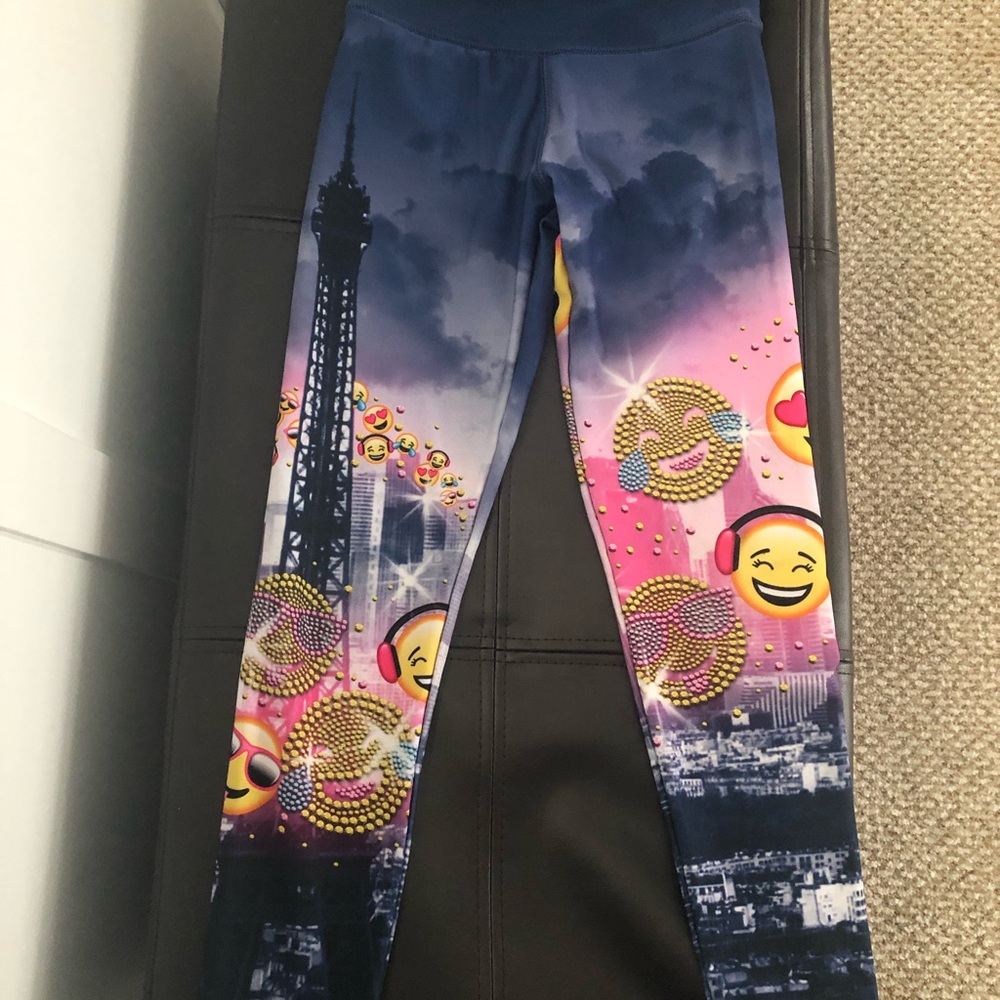 Justice big girl’s smiley leggings